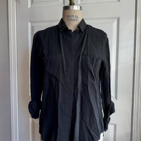 Anthropologie Cloth & Stone Charcoal Grey Button Down Shirt Size L Stone Washed - Picture 2 of 10